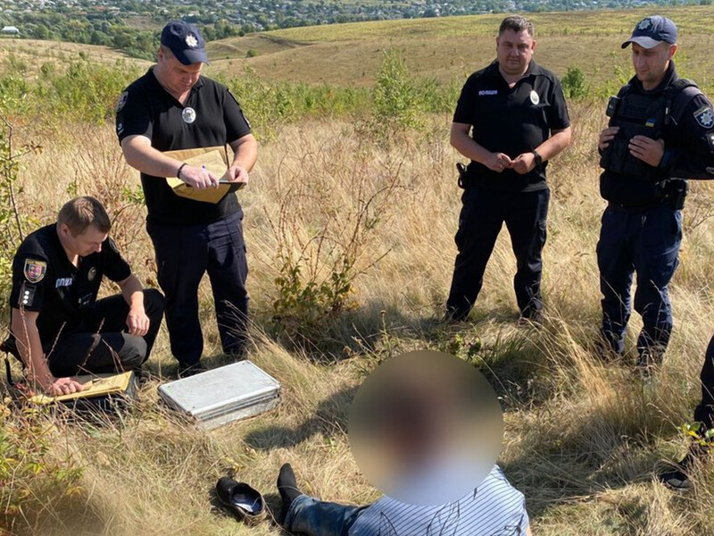 Вбивство підлітків у Шаргороді. Підозрюваному ексучителю обрали запобіжний захід