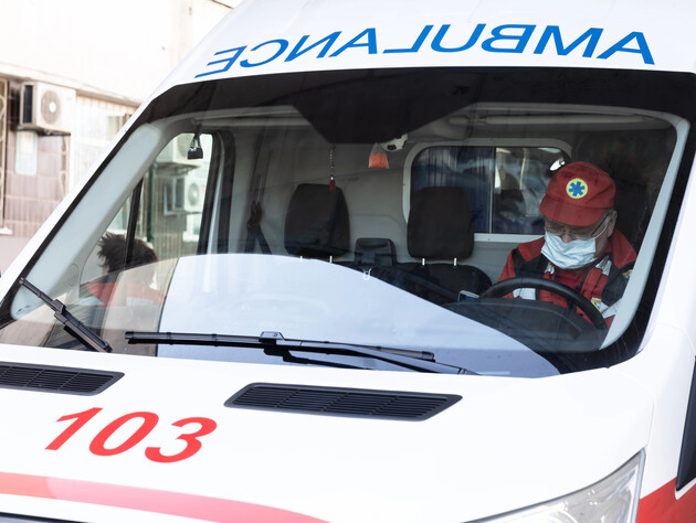 У Дніпропетровській області дворічна дитина вистрілила собі в чоло. Медики розповіли подробиці