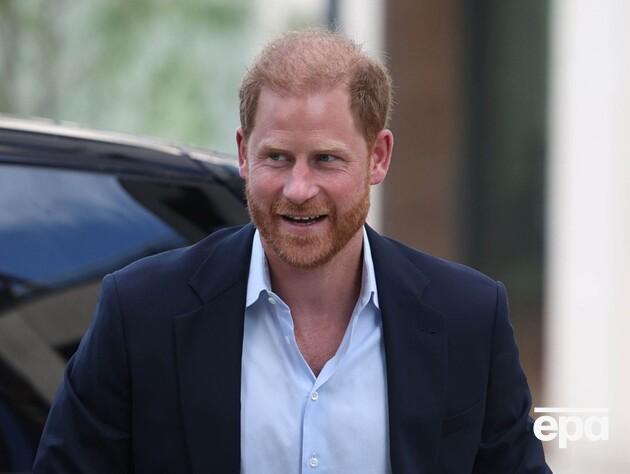 Принц Гаррі зненацька приїхав до Києва. З ким він зустрінеться