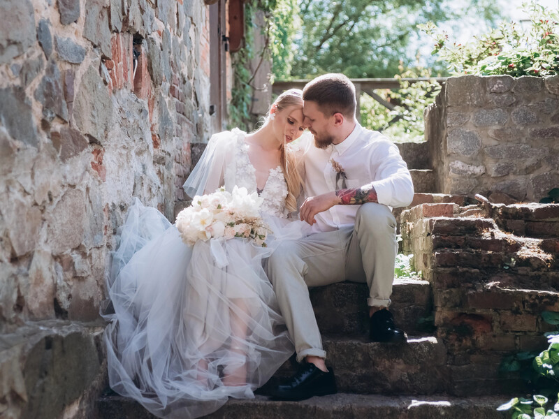 Все молодожены будут благодарны за такие подарки. Что дарить на свадьбу, чтобы не испортить праздник