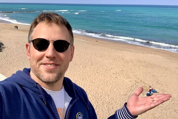 Шокирующая утечка о планах Путина, сбитый самолет президента Польши, Трамп и Путин в лимузине. Стрим Бацман с Осечкиным. Трансляция