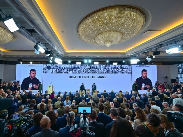 Зеленский: Отдать Путину землю Украины, чтобы он остановил войну, – такого не будет. Это не решение