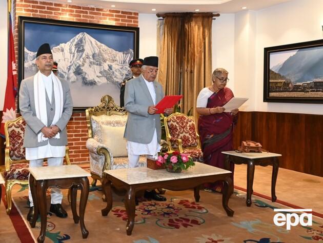 В Непале главой правительства впервые стала женщина, министров у нее нет