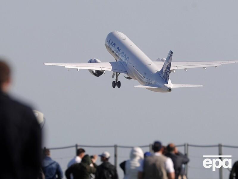 Российский самолет экстренно сел в Польше. Пассажиры ждали рейса под наблюдением пограничников