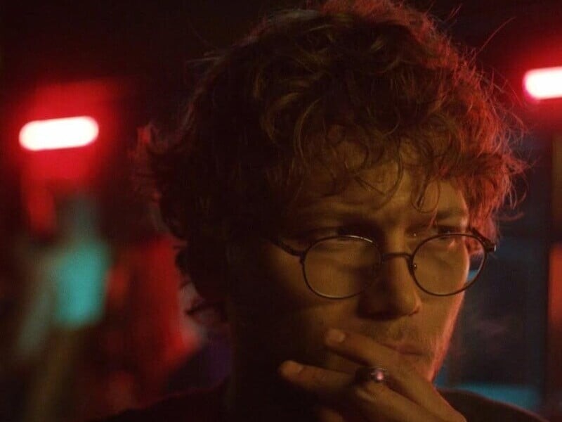 Обвиняемого в насилии Темляка наградили кинопремией. Почему он не пришел на церемонию?