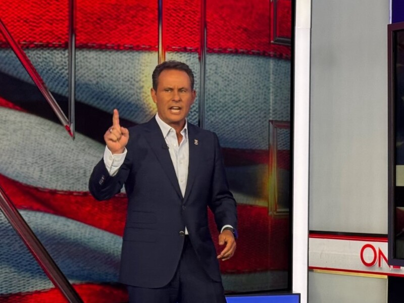 Ведучий Fox News запропонував убивати психічно хворих безхатченків. Відео