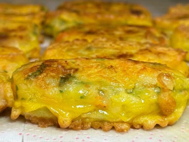 Картопляні зрази за цим рецептом завжди виходять надзвичайно смачними. Секрет – у дивовижному клярі