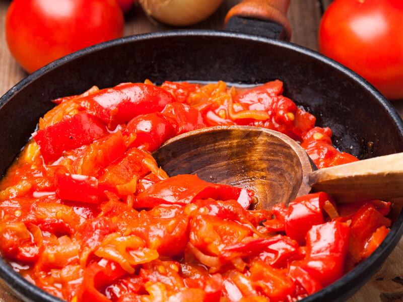 Как приготовить самое вкусное лечо за 30 минут – секрет в пропорциях