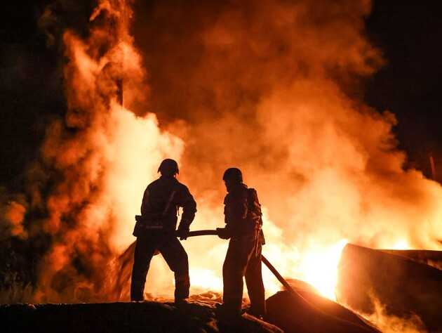 Мер Ніжина розповів деталі наймасованішої атаки РФ на місто з початку війни. Фото