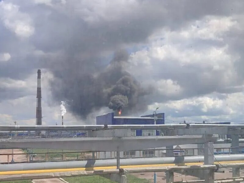 "Транснефть" попередила про скорочення видобування нафти через атаки України – Reuters