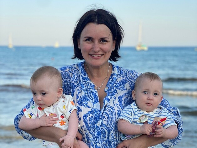 Дети засыпают сами трижды в сутки в одно и то же время. Глинская объяснила, что делает для самозасыпания дочерей