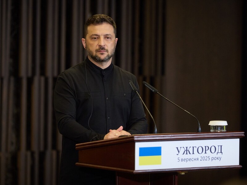 "Должен был заплатить". Зеленский ответил, считает ли саммит Трампа и Путина на Аляске ошибкой