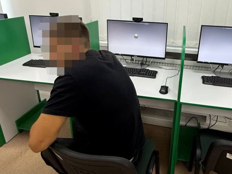 Чоловік заплатив $2 тис., щоб скласти іспит із ПДР, але 