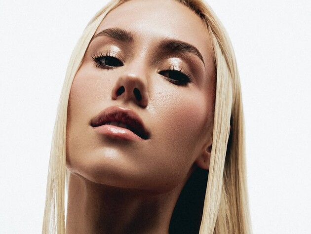 27-річна Квіткова раптово показала закривавлене обличчя