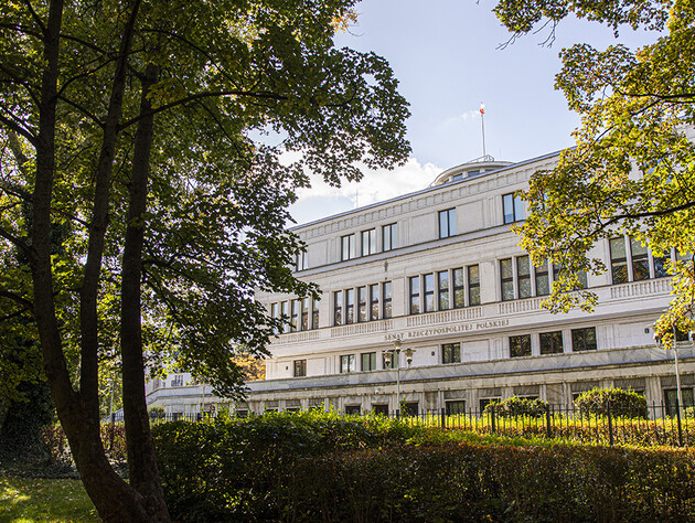 Польский Сенат принял закон о помощи гражданам Украины. О чем в нем говорится?