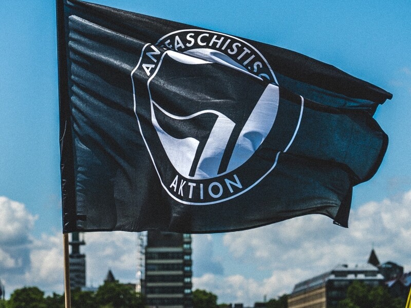 Трамп объявил движение "Антифа" террористической организацией. При чем здесь Чарли Кирк