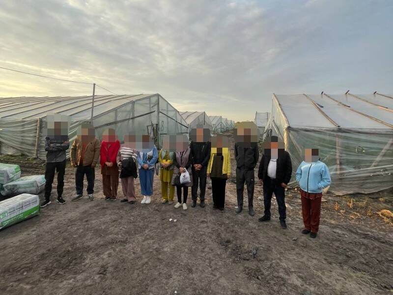 У Київській області в нелюдських умовах тримали 13 узбеків, серед підозрюваних китайці – прокуратура