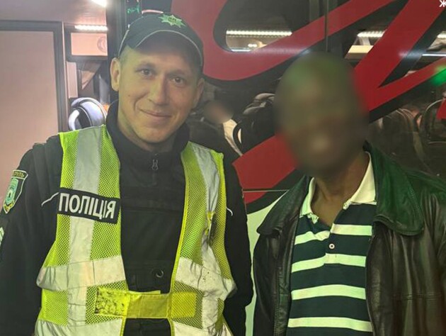 Водитель забыл иностранца на трассе без документов. Полиция устроила погоню, но догнала не того