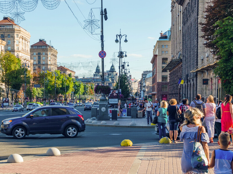 "Через 20 років буде мало дітей". Експерти побоюються, що українкам стане важче знайти партнера