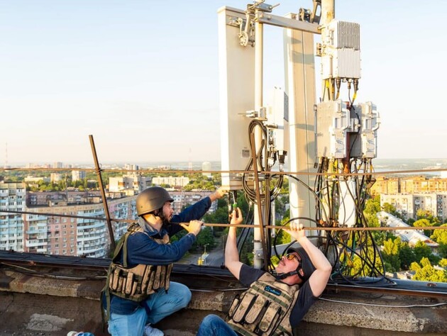 РФ массово атакует дронами мобильные вышки в приграничье Украины – эксперт