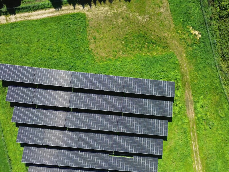 Производители энергии из возобновляемых источников не могут ремонтировать поврежденные объекты из-за долгов – Корф