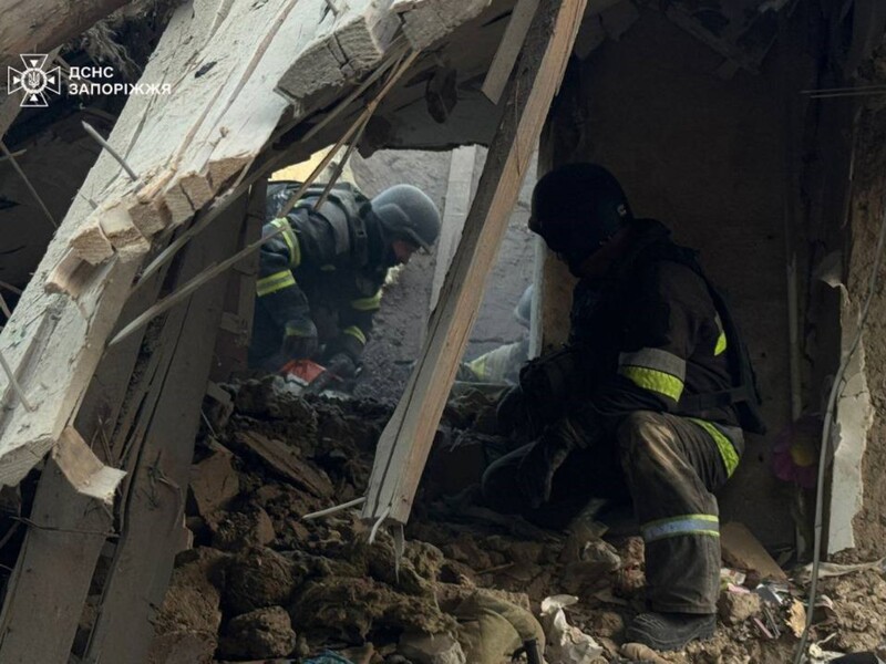 Нічний російський обстріл України: у Запоріжжі загинули люди, у Сумах і під Києвом є поранені