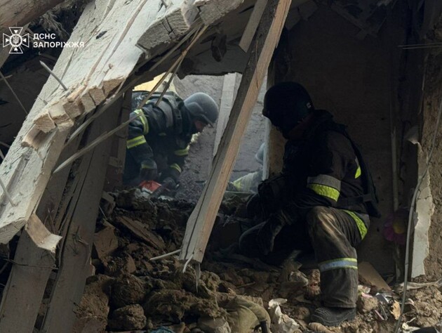 Нічний російський обстріл України: у Запоріжжі загинули люди, у Сумах і під Києвом є поранені