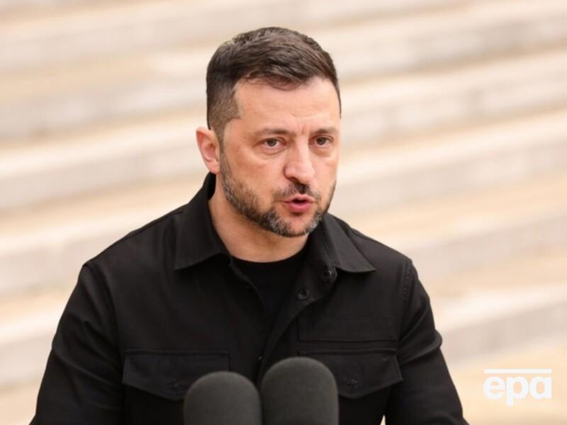 Чому Зеленський відмовився одягати костюм на День Незалежності. Дизайнер назвав несподівану причину