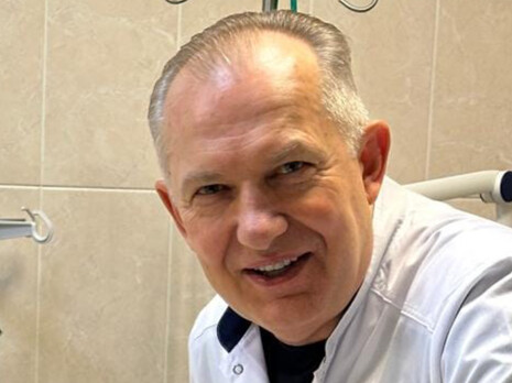 Николаю оторвало руку. Котенок был в кармане, ему тоже ранило лапку. Мужчина радуется – котик живой