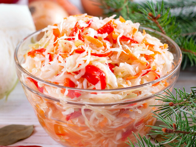 Просто смешайте эти продукты – и получите вкусный овощной салат. Рецепт за несколько минут