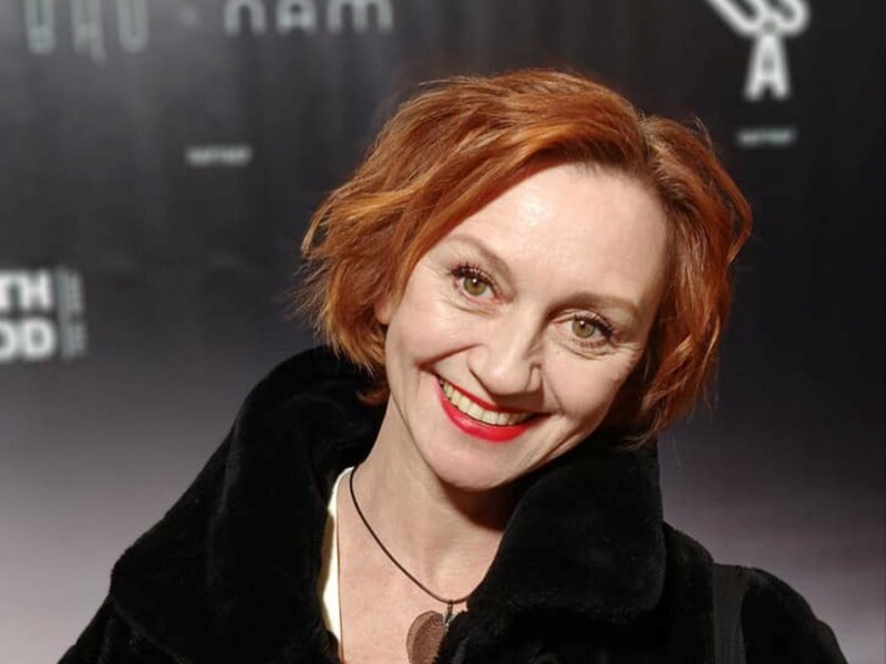 Зюбина пристыдила блогера, которая спросила ее о деньгах, машинах и платьях