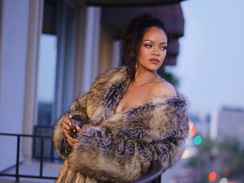 Ріанна показала новонароджену дочку. Фото одразу зібрало понад 1 млн лайків і далі віруситься