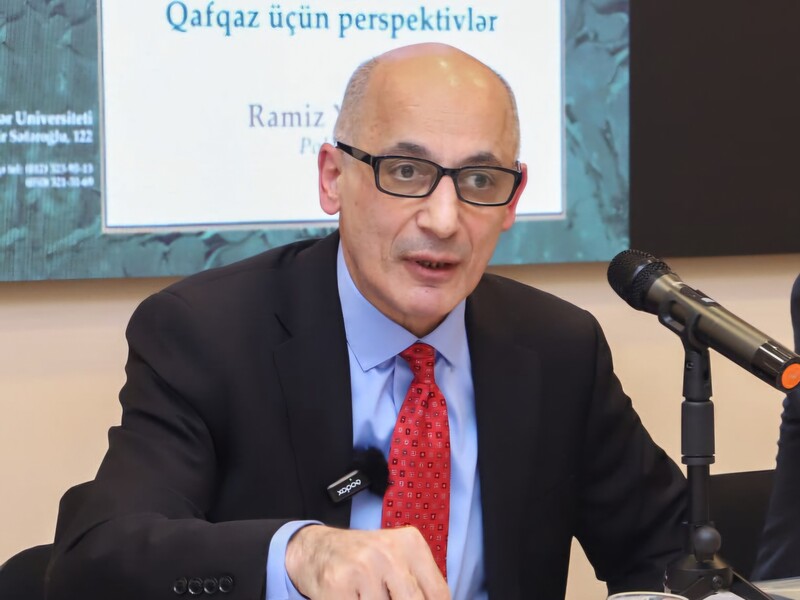 "Зеленые человечки" в Европе, способ остановить Путина, чего хочет Трамп? Интервью Бацман с Юнусом. Видео