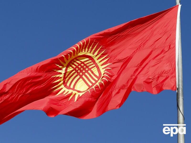 У Киргизстані поліція побила місцевого, імовірно, через українську символіку – ЗМІ