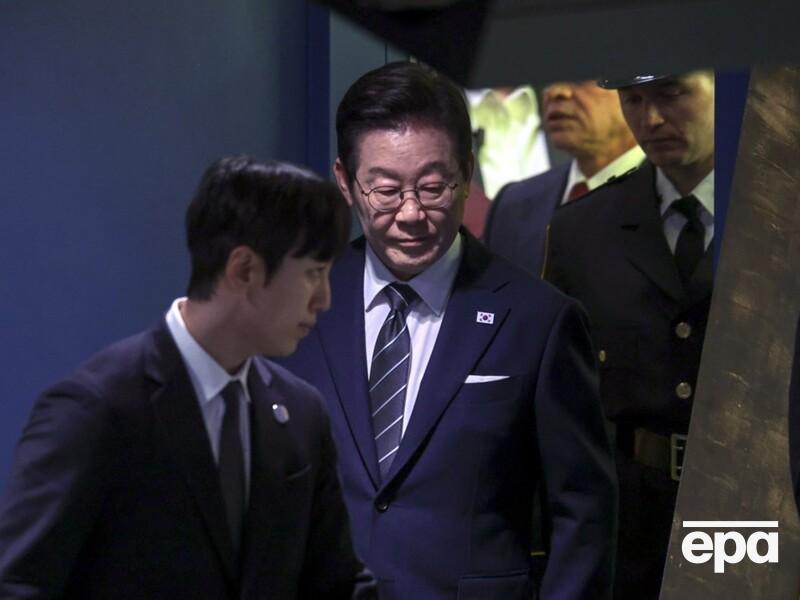 "Охоронці не надто раді". Відео з третім президентом, якого зупинили в Нью-Йорку через кортеж Трампа