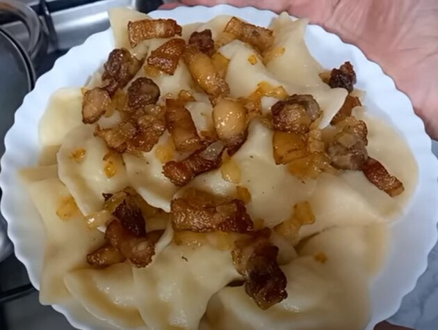 Добавьте это к муке – и вареники никогда не разварятся. Рецепт идеального эластичного теста