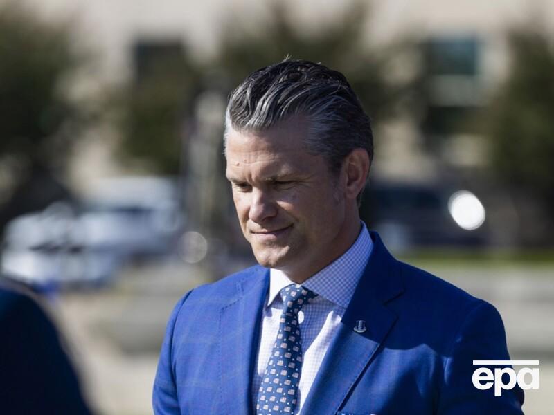 Зачем глава Пентагона собирает экстренное совещание с сотнями генералов? Bloomberg узнало