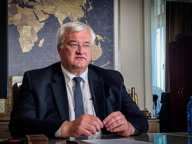 МИД Украины обещал "резко и жестко" ответить Венгрии