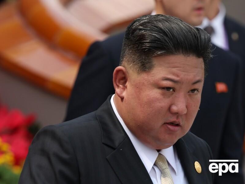 Кім Чен Ин заявив, що КНДР "буде безперервно кувати ядерний щит і меч"