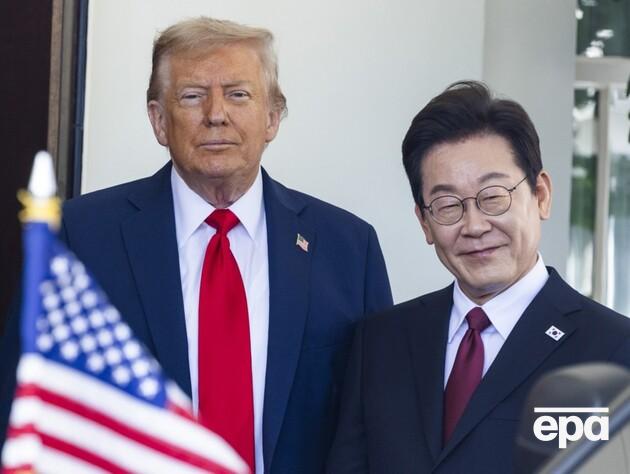 Еще одна страна просит Трампа стать 