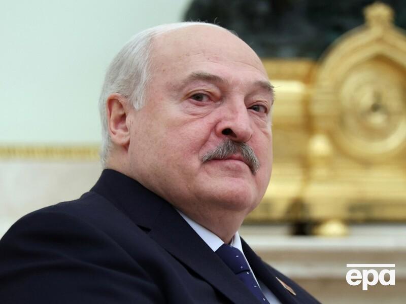 Лукашенко пообіцяв "воювати на всі гроші", якщо НАТО збиватиме російські літаки