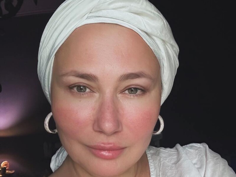 Мозговая неожиданно изменила имидж до неузнаваемости. Фото тогда и сейчас