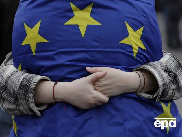 Під час масованого обстрілу в Києві було пошкоджено територію представництва ЄС