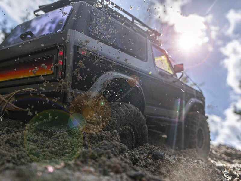 В России школьников переводят на дистанционное обучение из-за "ужасных" дорог