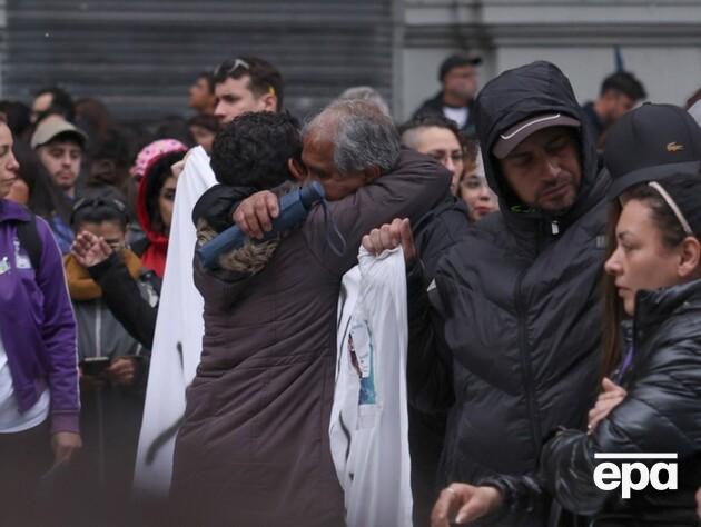 В Аргентині у прямому ефірі закатували двох жінок і дівчину-підлітка. Люди вийшли на протести. Фото