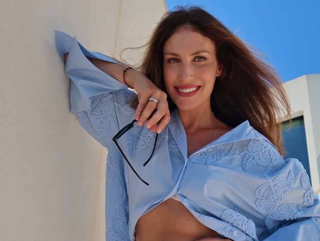 Зіневич показала всіх своїх дітей із Тігіпком. Вона продемонструвала двір приватного будинку