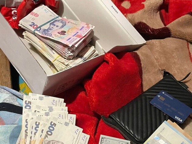 У освобожденных из плена украинцев выманивали деньги, правоохранители озвучили схему и число пострадавших