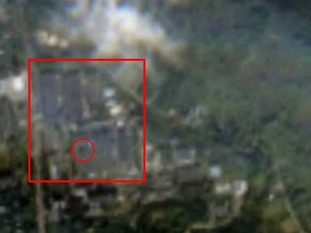 Спутниковые снимки подтверждают прямое попадание ракетой 