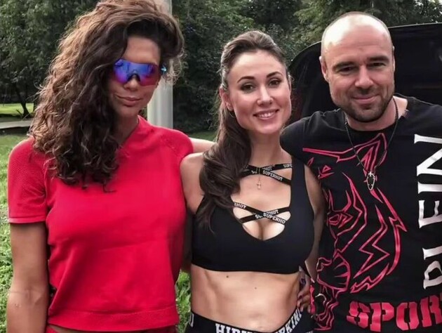 Сеть из РФ, которая до сих пор торгует в Украине, оказалась сектой одного из ее основателей – паблик