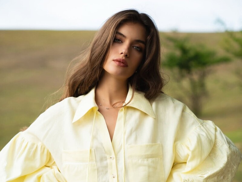 Ексдружина Комарова завела новий акаунт і заявила, що хоче знайомств. Що їй написали чоловіки